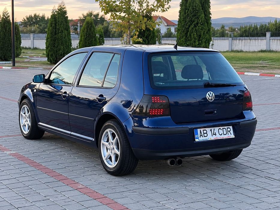 VOLKSWAGEN Golf 2002 — imagine 4