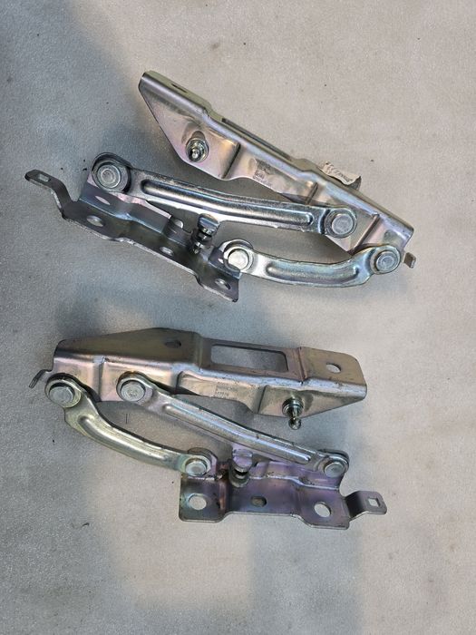 Петли капота geely monjaro