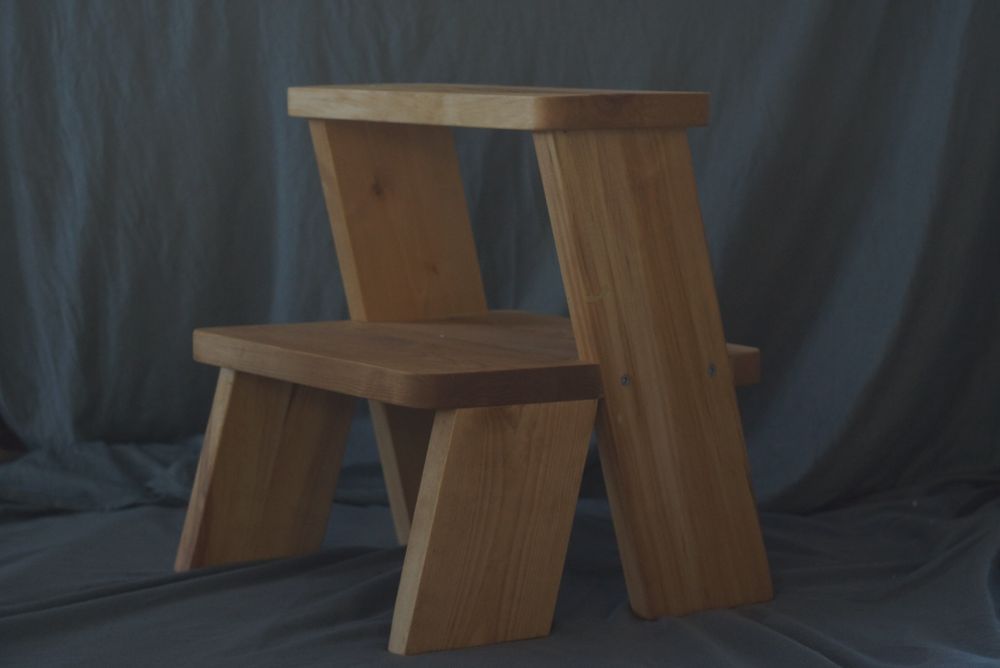 Стул стремянка из массива дерева