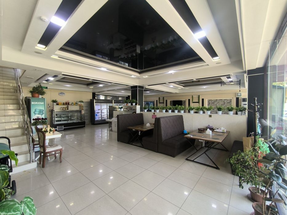 КАФЕ Арендага берилади.700м².Соффийский.