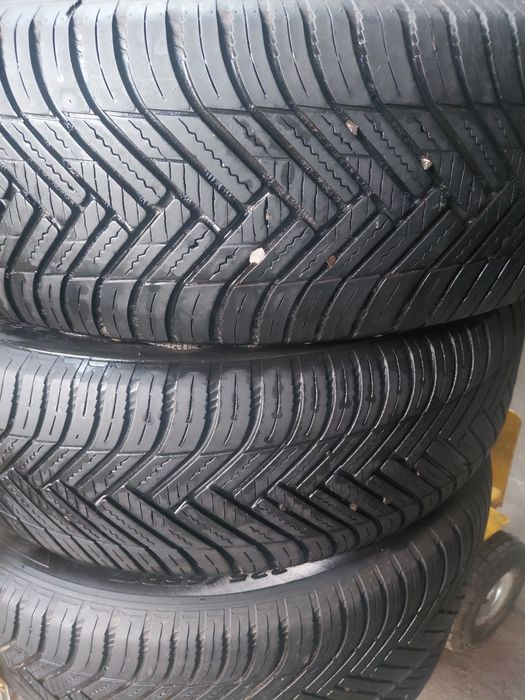 225/65/17" Hankook 4бр.гуми.Всесезонни