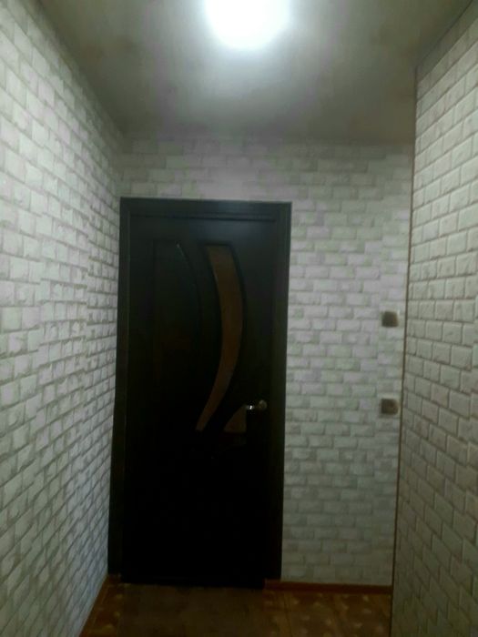 Продаётся двух комнатная квартира в 3 микрорайоне.