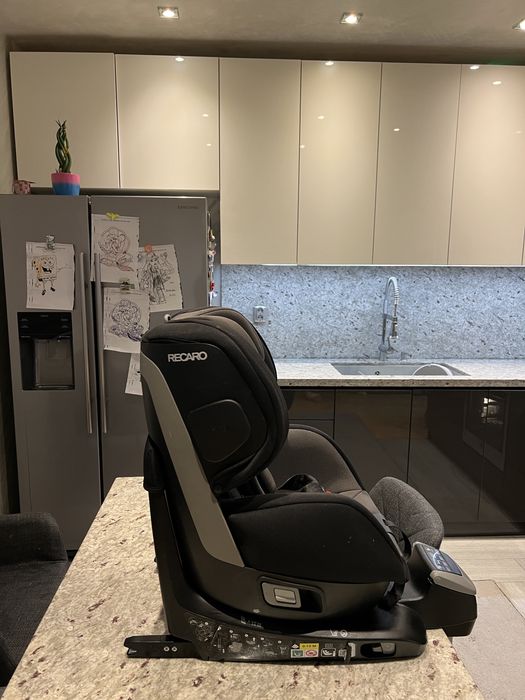 Столче за кола RECARO ZERO.1