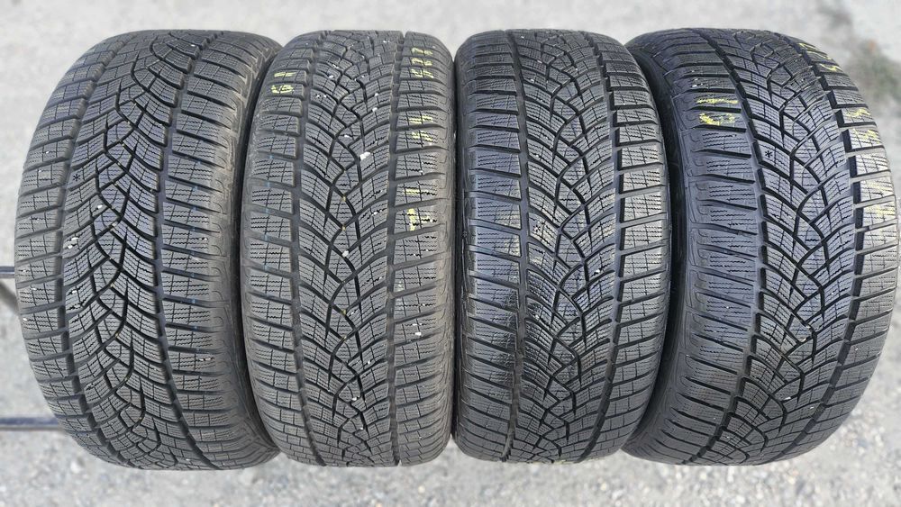 225/45 R17 • Iarna • Goodyear UltraGrip Performance+ 91H | 4 buc | Pret/buc