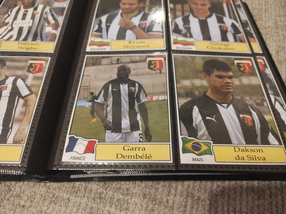 За колекционери: Албум със 160 картички на Локомотив Пловдив