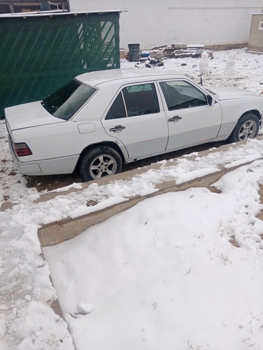 Мерсердес124  2.8