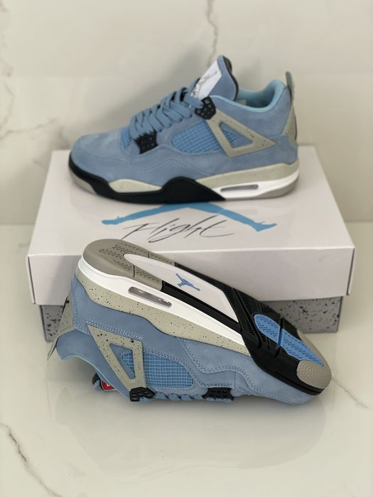 Air Jordan 4 Retro University Blue
