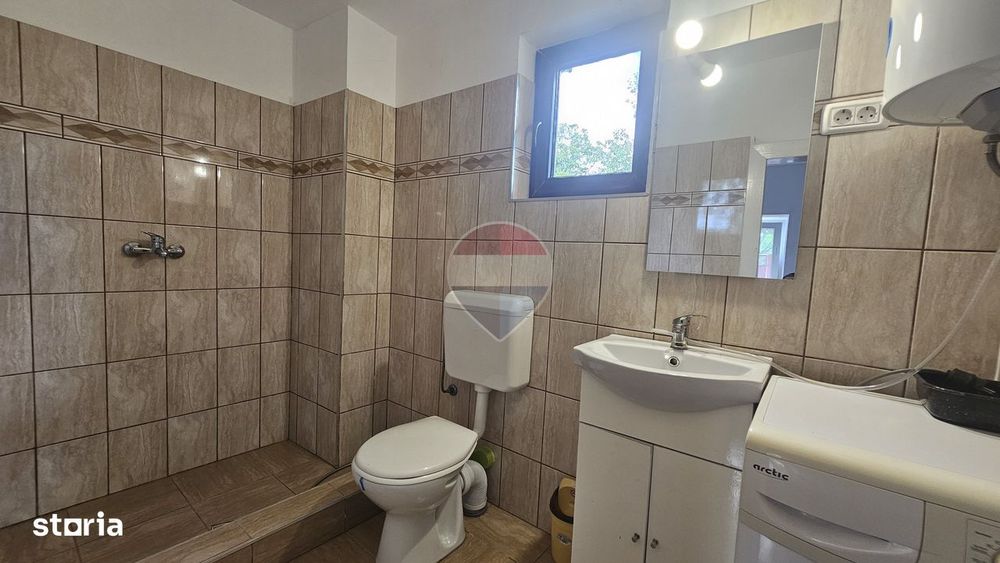 Teren intravilan | 4840 mp | Casă + Anexe | Utilități | Sohodol | Bran