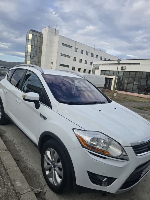 Vând Ford Kuga 2011