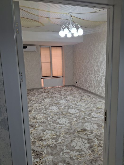 Сдаётся квартира на Крытом 80 кв