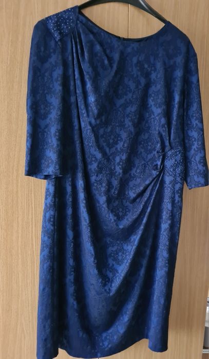 Vând mai multe rochii de ocazie