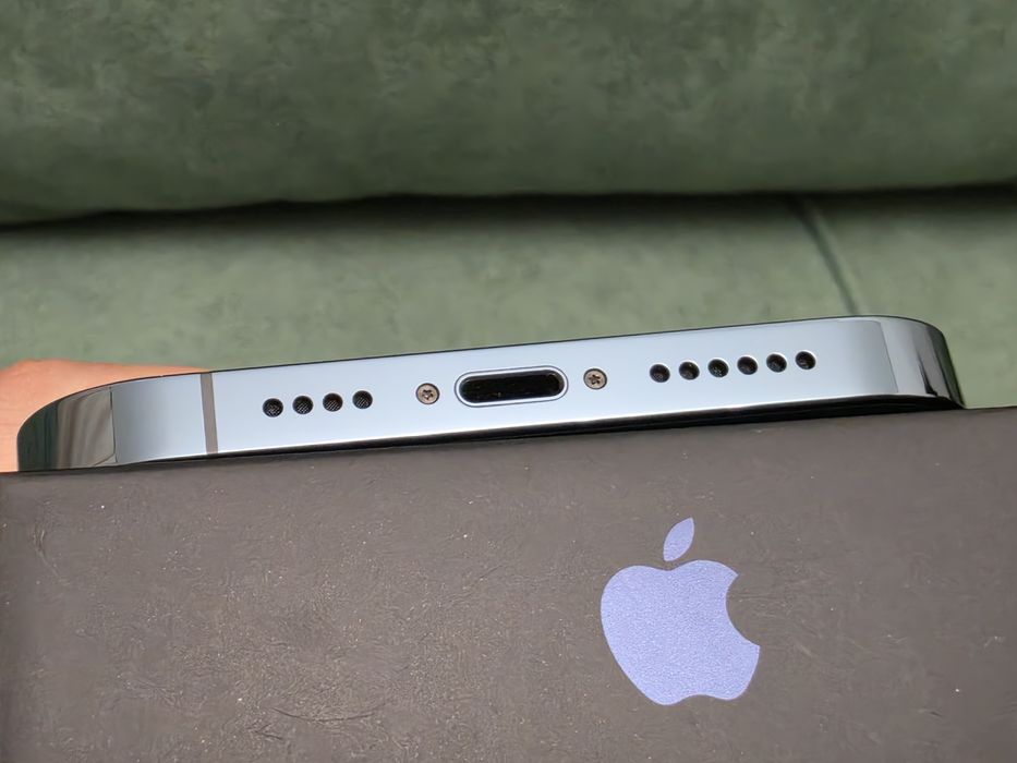 как новый iPhone 12 Pro Max 128гб