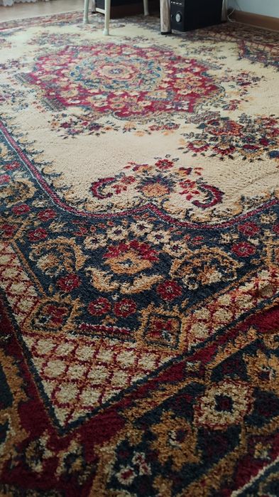 Продам натуральный ковёр