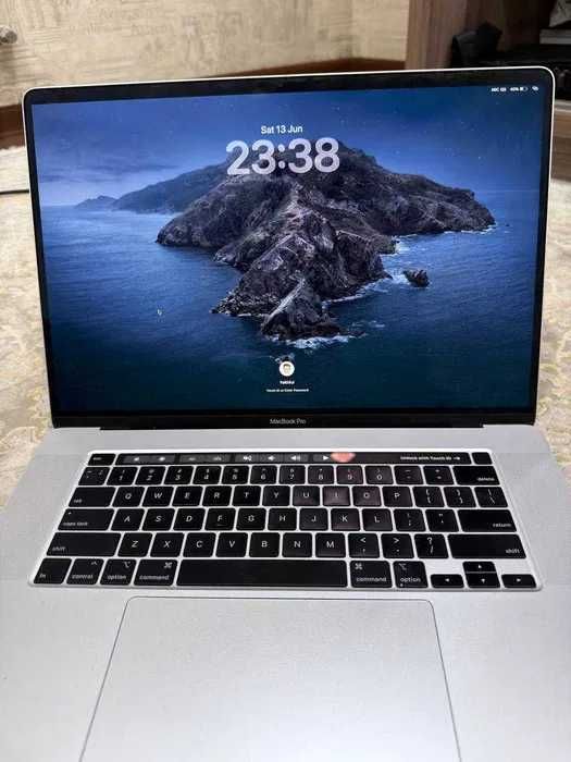 Macbook pro core i9 16inch 16Gb/1TB