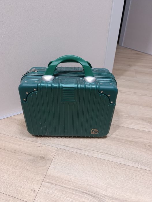 Продам массажёр для лица