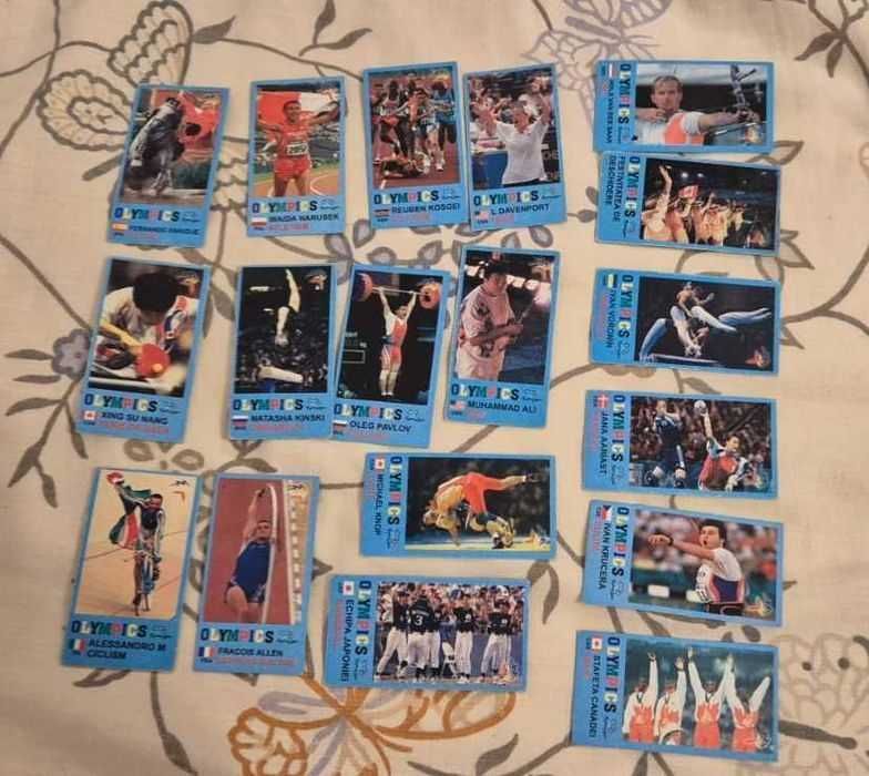 Bancnote, monede si abțibilduri vechi de colectie