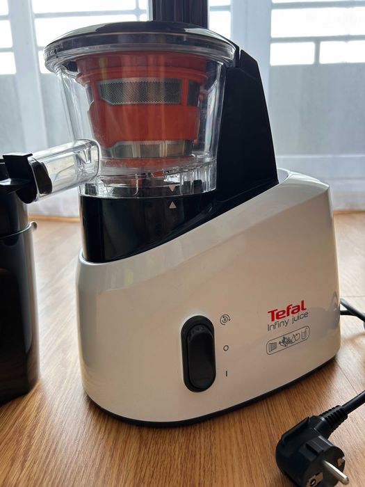 Storcator de fructe si legume Tefal cu melc/"presare la rece" ca nou!