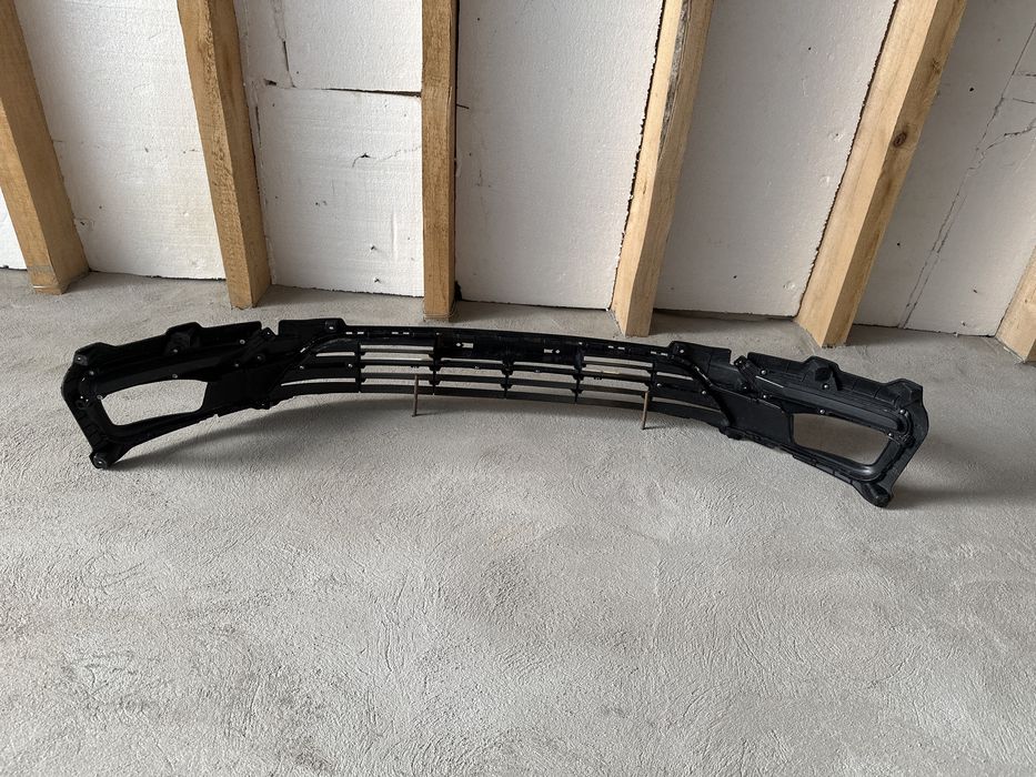 Решёткп в бампер киа рио 2015г