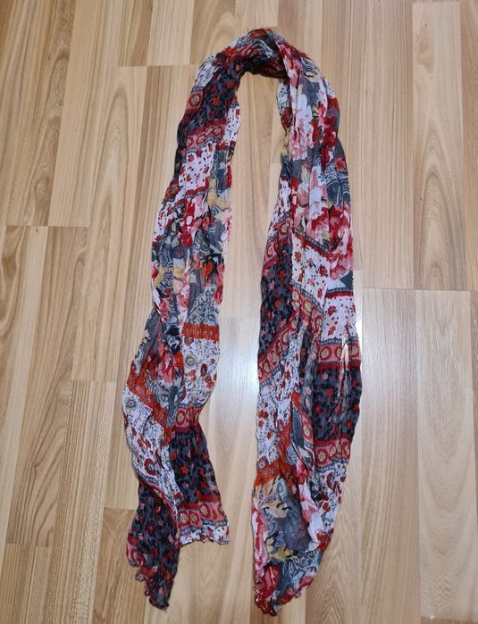 Бижута и аксесоари