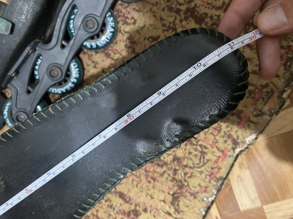 Ролери 25,5 см. стелка комплект наколенки каска