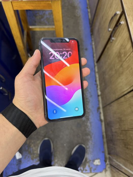 iPhone 11 black 64gb
