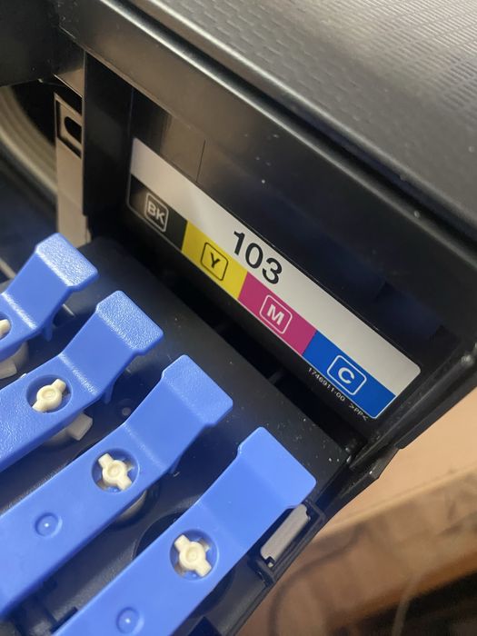 EPSON L3200 цветной принтер