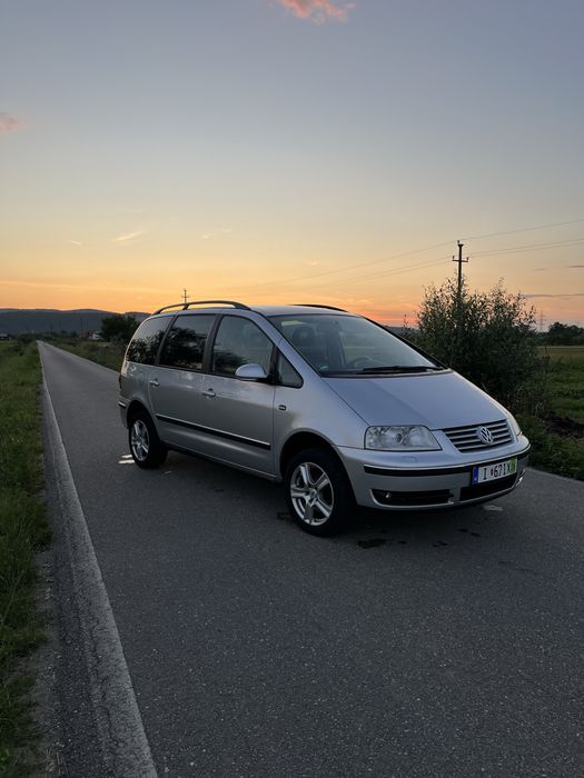 VOLKSWAGEN Sharan