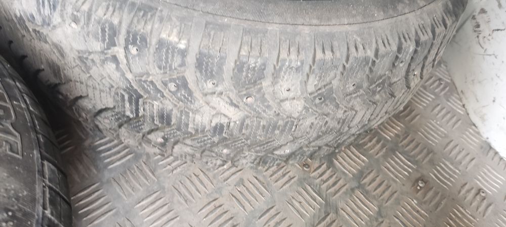 Резина шипы 195.60/15