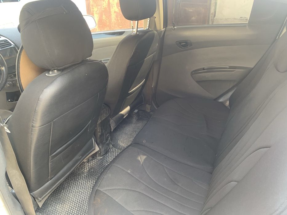 Spark 2012 avtomat Banki bor