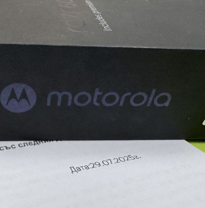 512GB Motorola Razr 60 Ultra Yettel Гаранция 2028г PANTONE Caberet Pink