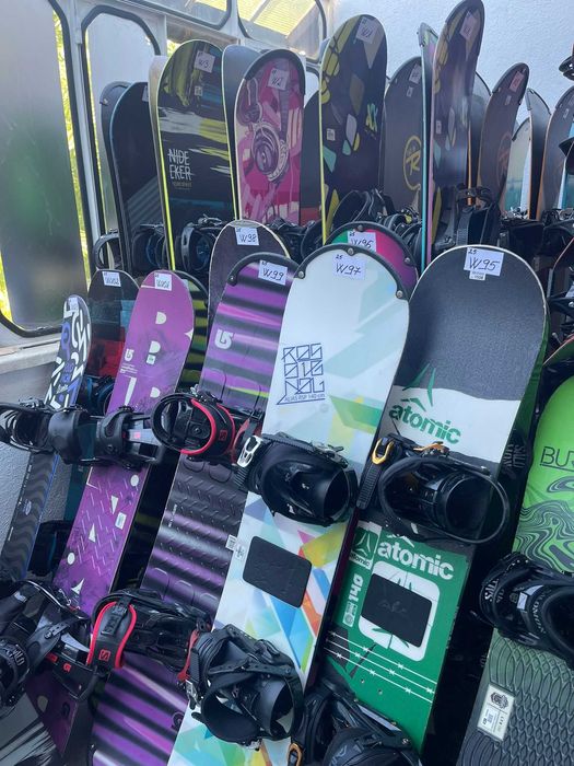 Vand snowboard adulti si copii