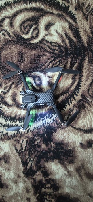 Продам квадрокоптер модель  jjrc h106