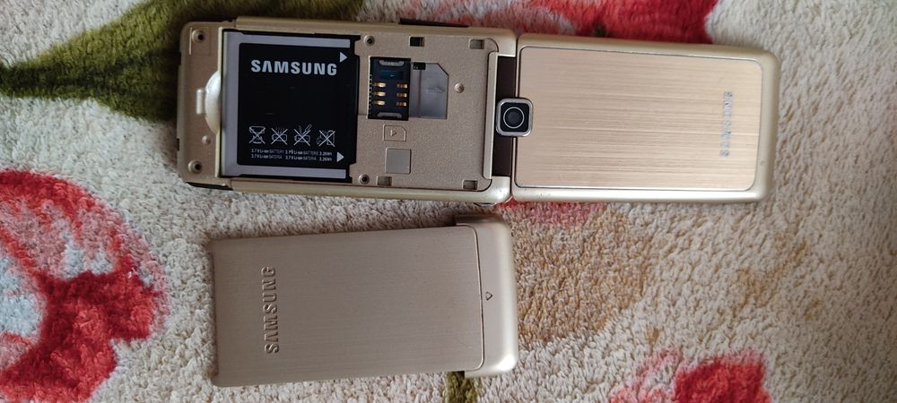 Сотовый  телефон