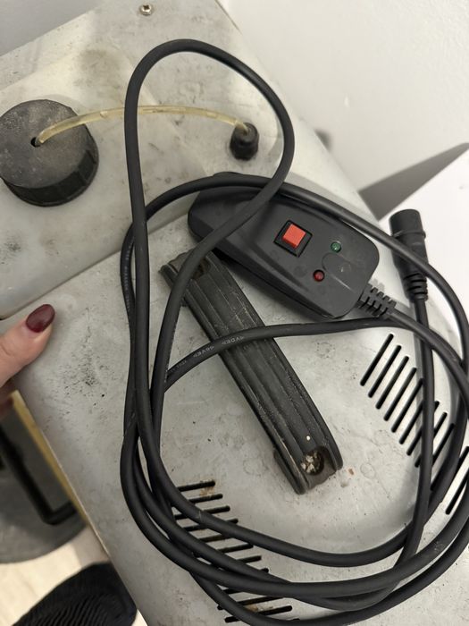 Дым машина.