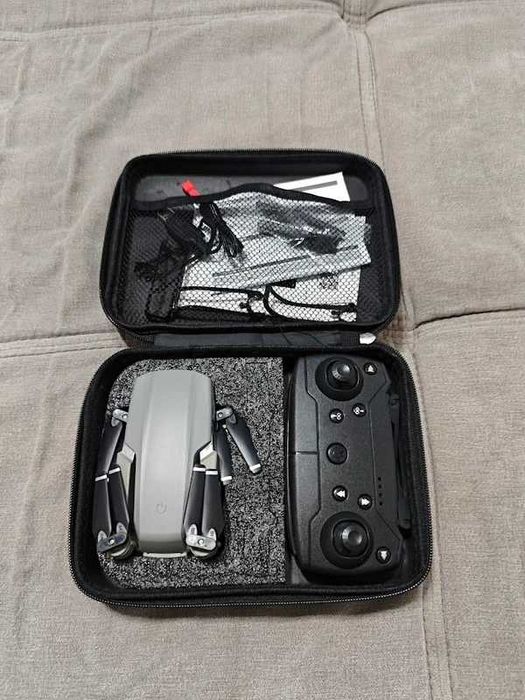 E99 Dronă Pliabilă cu Cameră 4K FPV, Zbor 20 Min, Geantă de Transport