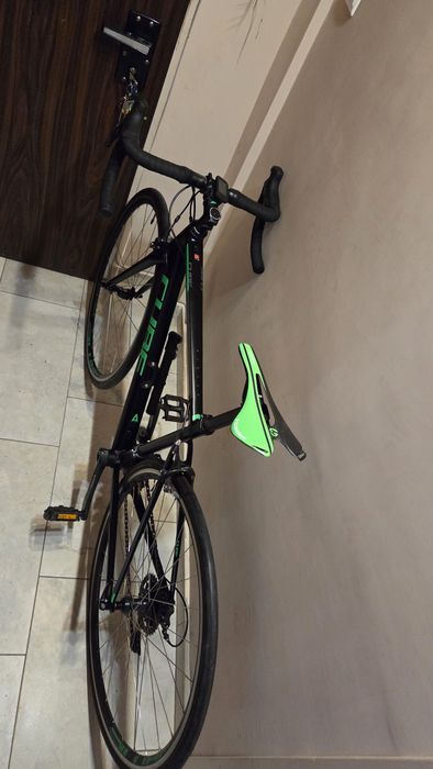 Cube Attain 2018 шосеен велосипед 53см + Van Rysel компютър+аксесоари