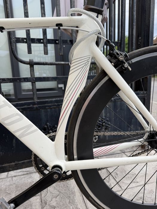 Bicicleta Aventon Fixie/Single Speed