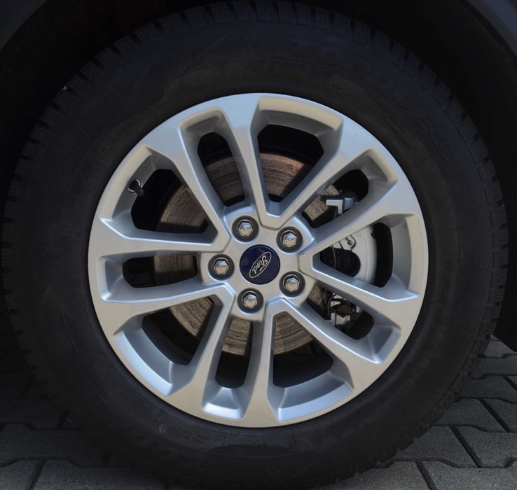 Ford Kuga Titanium 2.5L Hybrid FWD 180 cp 20% avanPosibilitate Leasing