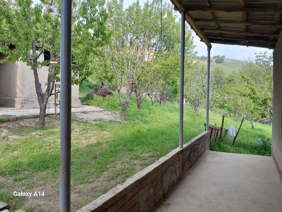 Галавасой паселкаси Тогизкол кучаси 8 чи уй котта ховли уй 24 сотик