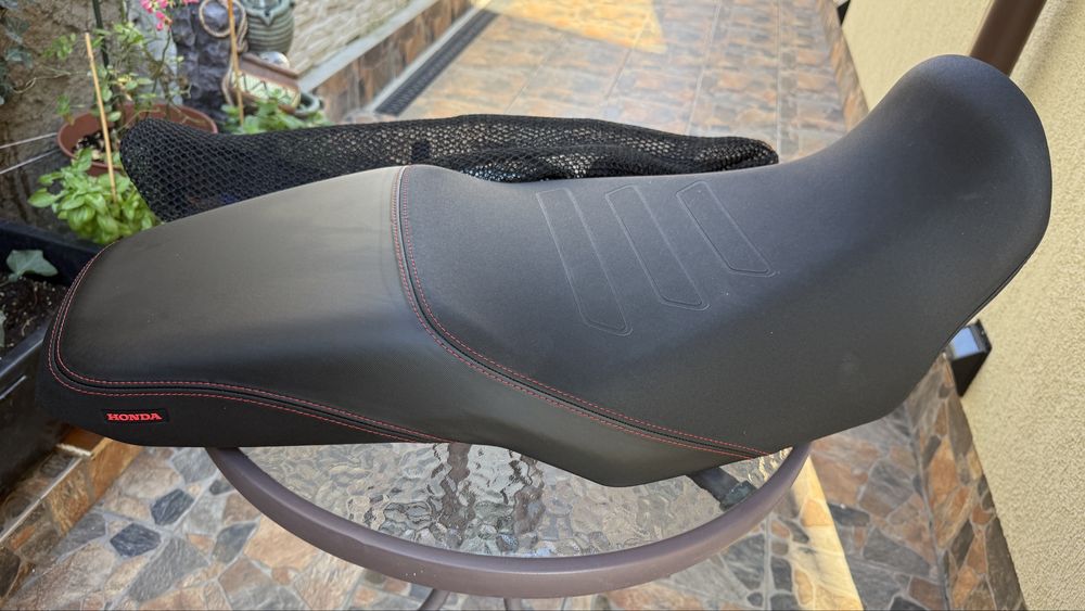 Vand șa confort Honda Transalp XL750
