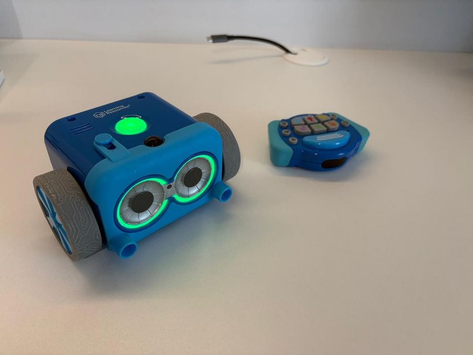 Robot programabil Botley 2.0 STEM + Telecomandă
