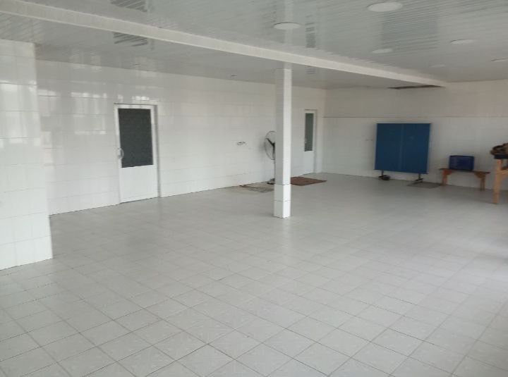 Жомий Алмазар земля 20 соток и здание 700 м2 продается