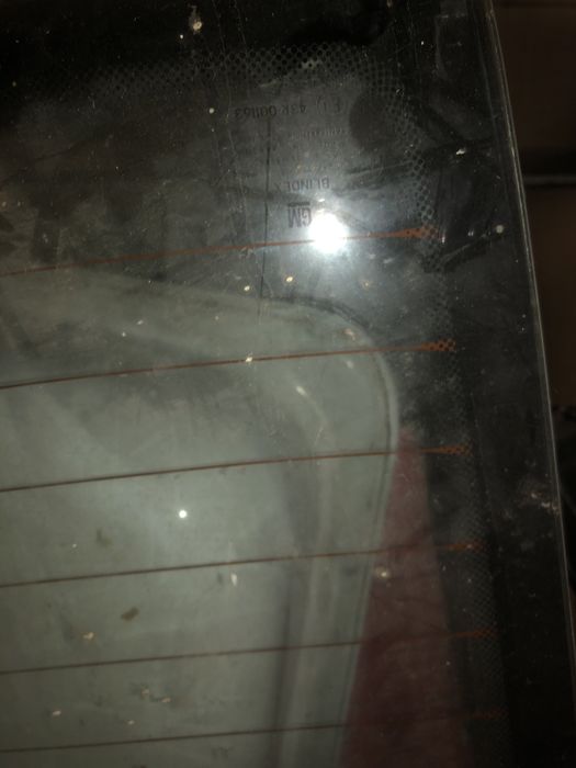 Стекла лобовые на разные авто