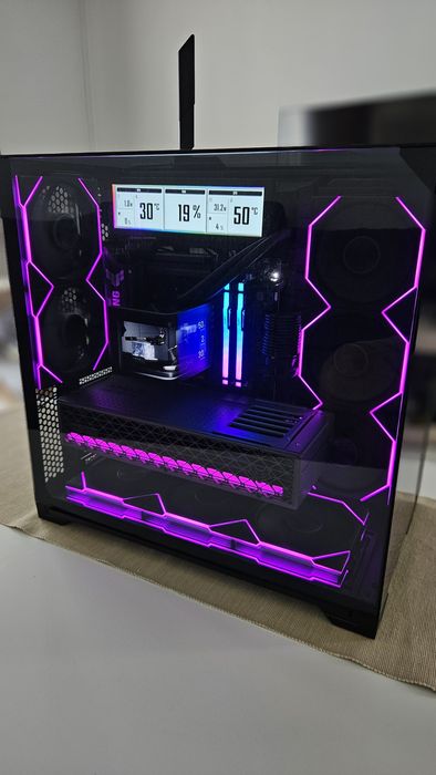 Pc Gaming Amd 9800 x3D 32GB DDR5 2T SSD m2 9070 XT Nitro Lian Li