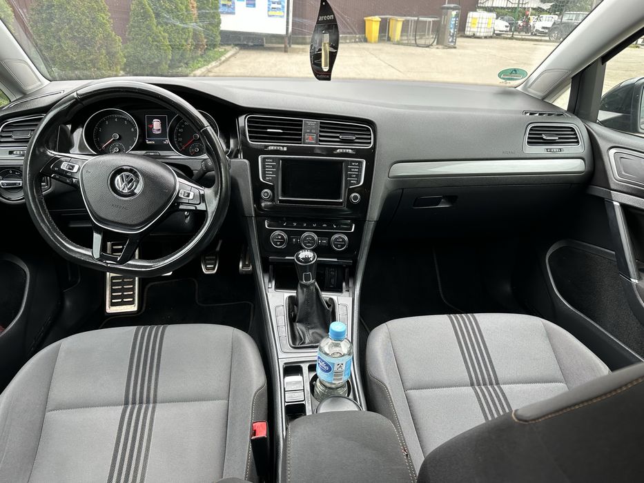 Volkswagen Golf 7 2017 1.2 TSI 110 CAI All Star Blue Motion