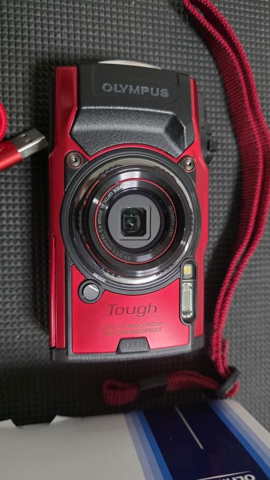 Olympus TG-6 4k Subacvatic si Lexar Professional 128GB