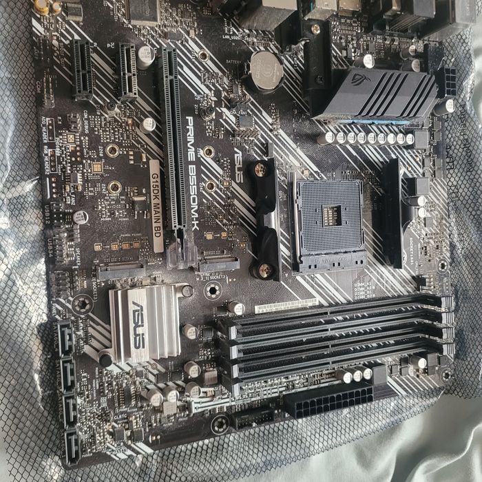 Материнская плата