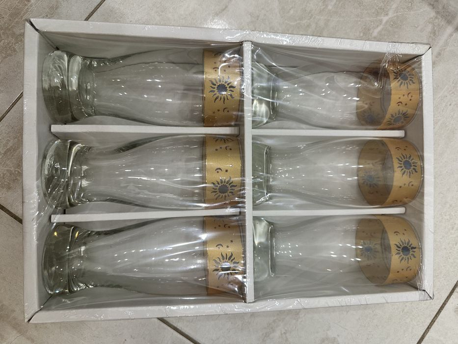 Набор стаканов