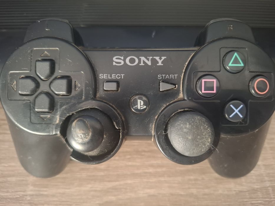 Vând Super Slim ps3