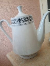 Продам сервиз столово-чайный